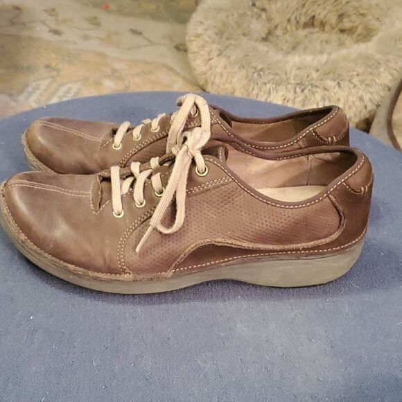 Clarks Wave Walk Womens Brown Leather Lace Up Comfort Shoes Size 8.5 W - Picture 4 of 10